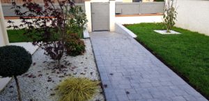 allee beton imprime motif paves